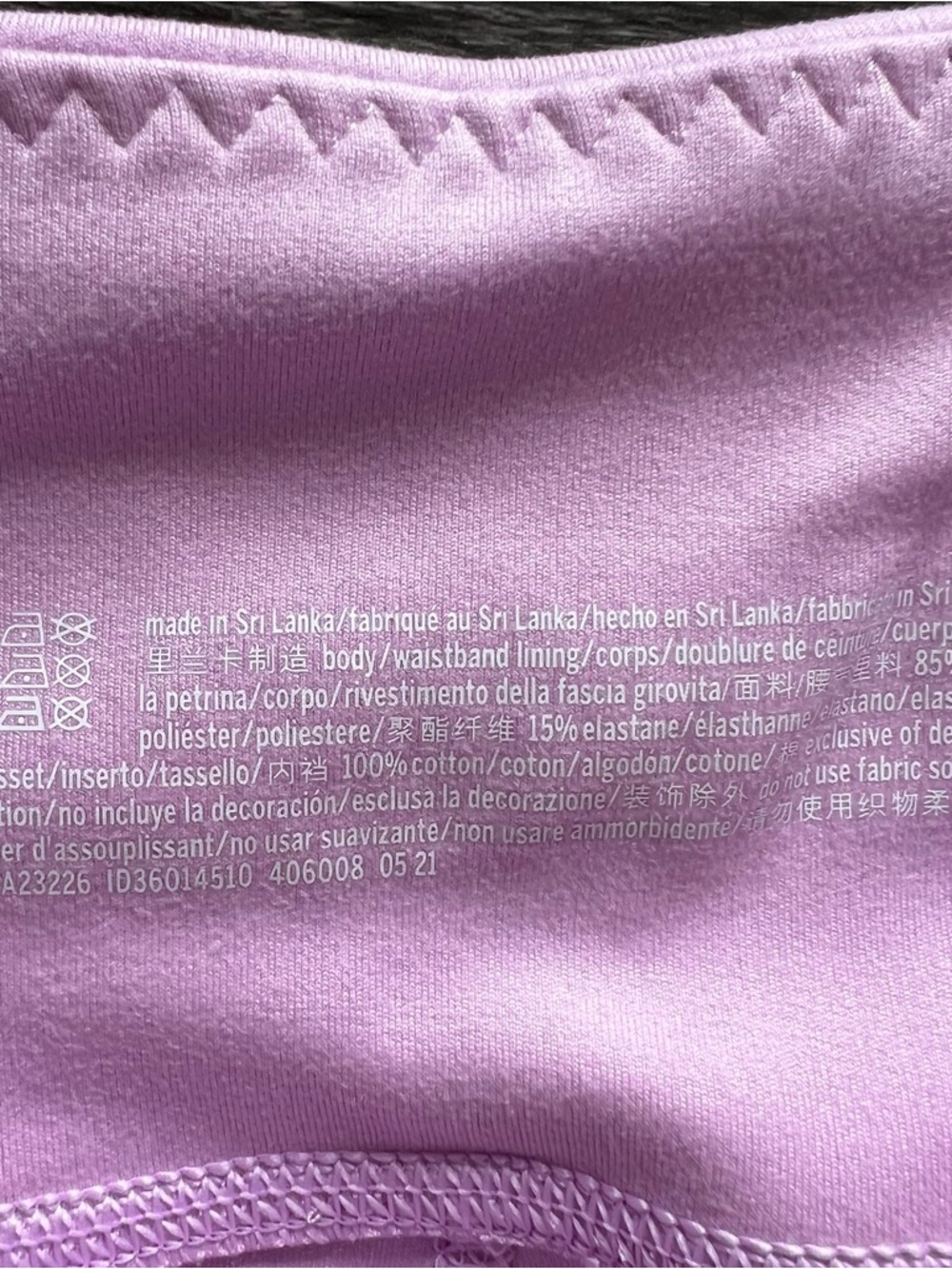 Victoria's Incredible Essential High-Rise Pocket Leggings - Picture 9 of 10